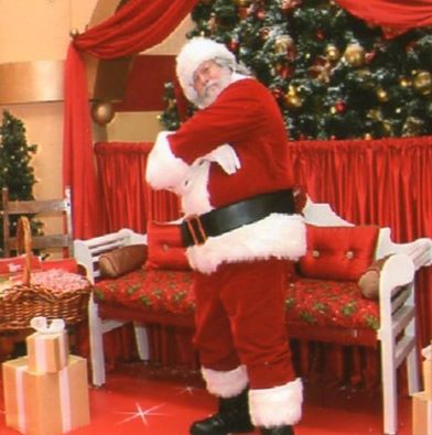Photo Courtesy Lyall Cousins. Devonshire Mall Santa 2013